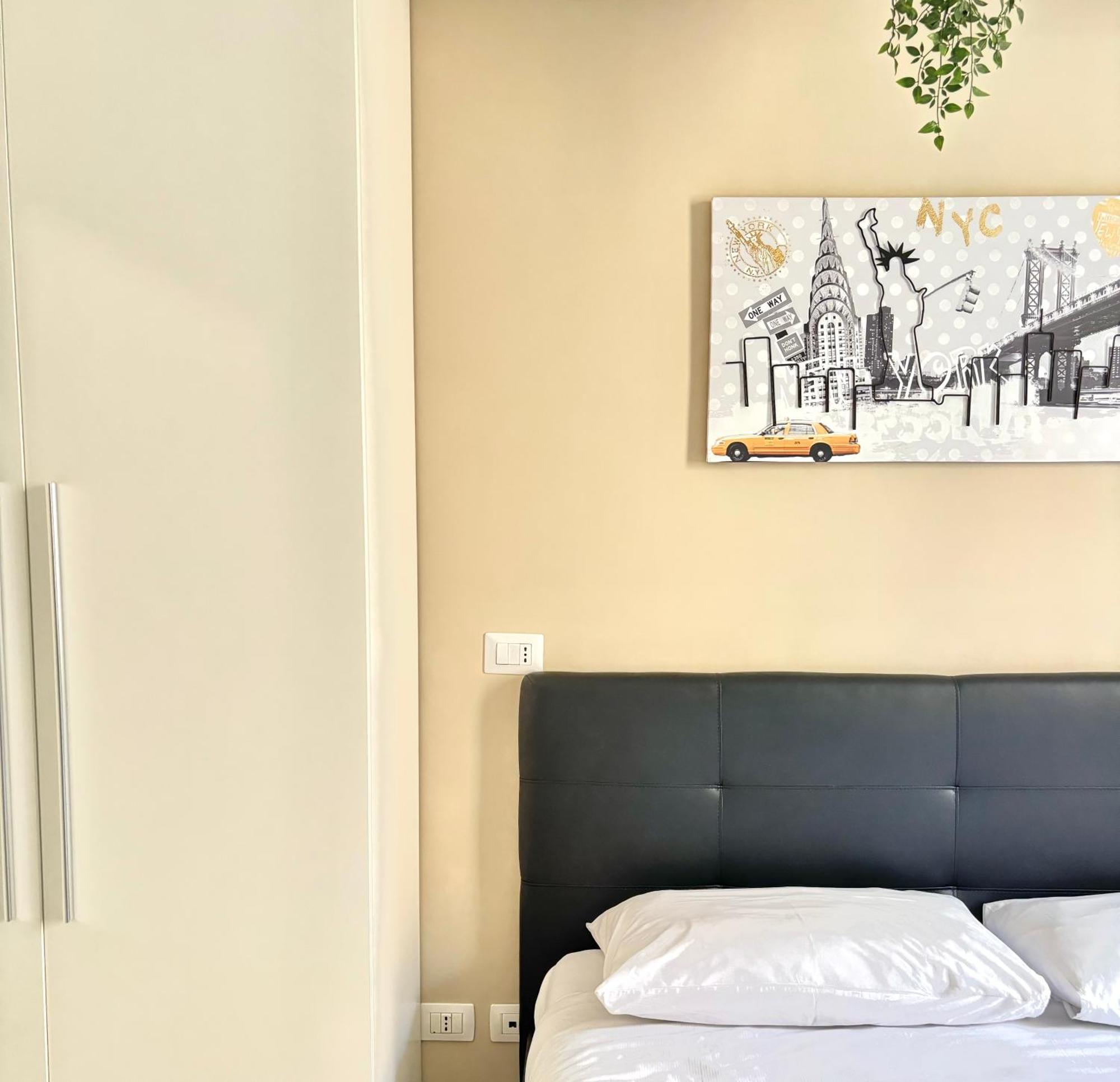 Enjoy Ponte Lungo Villa Roma Exterior foto